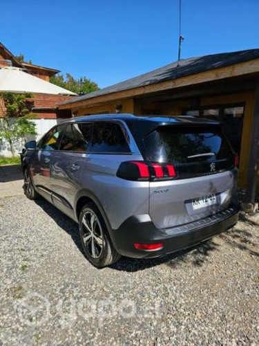 5008 Peugueot