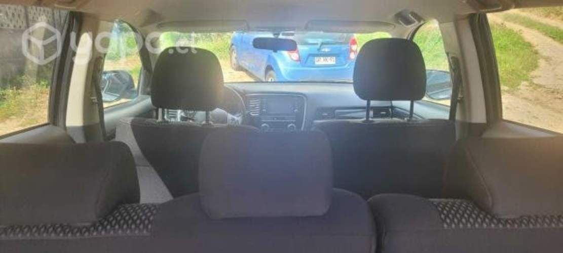 Mitsubishi outlander 2020