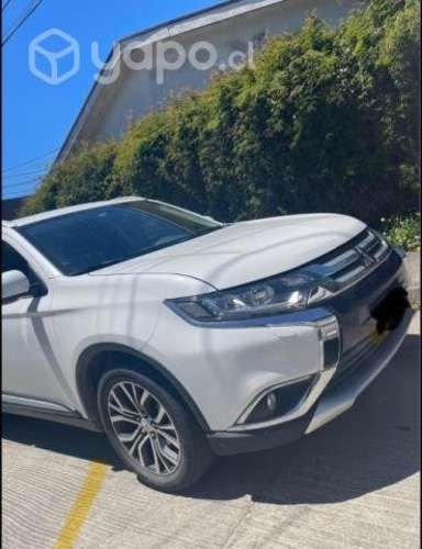 Mitsubishi Outlander 4x4 automatico top en linea