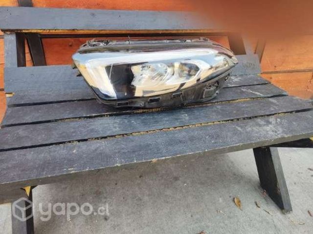 Óptico Mercedes Benz a200