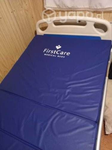 Cama Clinica Manual 4 posiciones con colchón