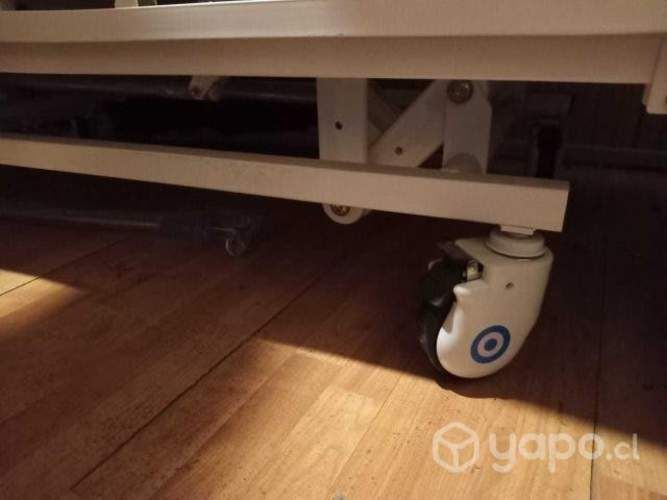 Cama Clinica Manual 4 posiciones con colchón