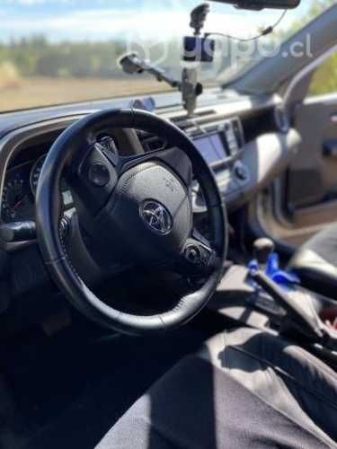 Auto Toyota rav 5 automático , lujo