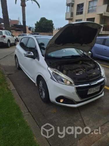Peugeot 208 2016