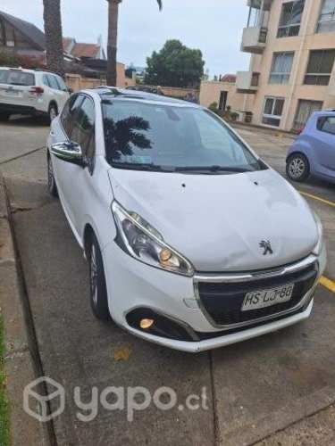 Peugeot 208 2016