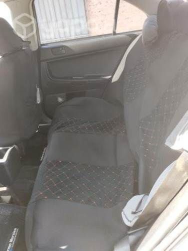 Mitsubishi Lancer año 2017