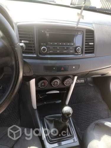 Mitsubishi Lancer año 2017