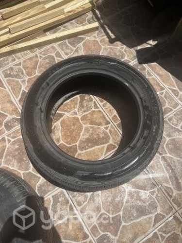 Neumático aro 17 para auto marca YOKOHAMA