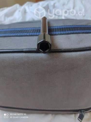 Llave para sacar rueda de repuesto