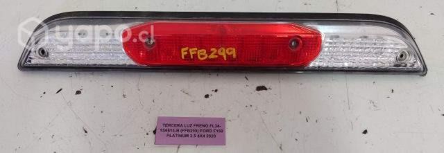 Tercera Luz Freno (FFB299) Ford F150 Platinum 2020