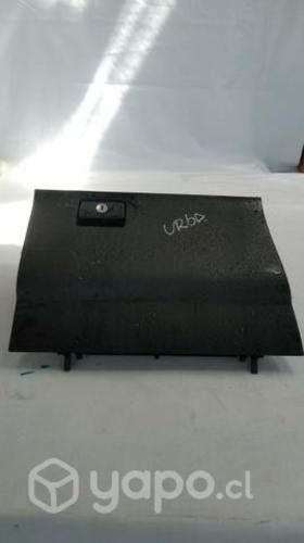 Guantera Toyota Urban Cruiser desarmaduría