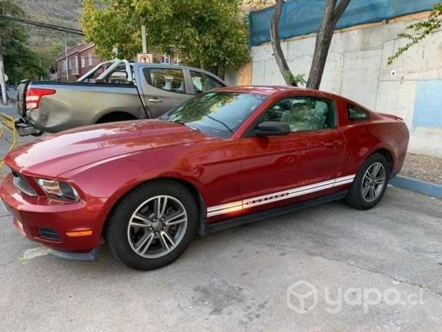 Se vende FORD MUSTANG