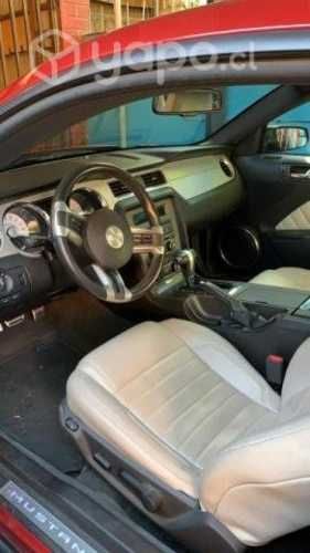 Se vende FORD MUSTANG