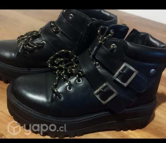 Botines Negros N"36 casi nuevos