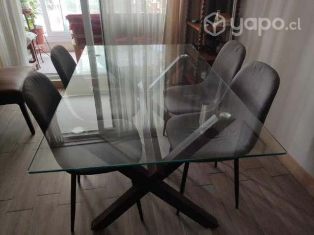 Mesa de Comedor + 4 sillas