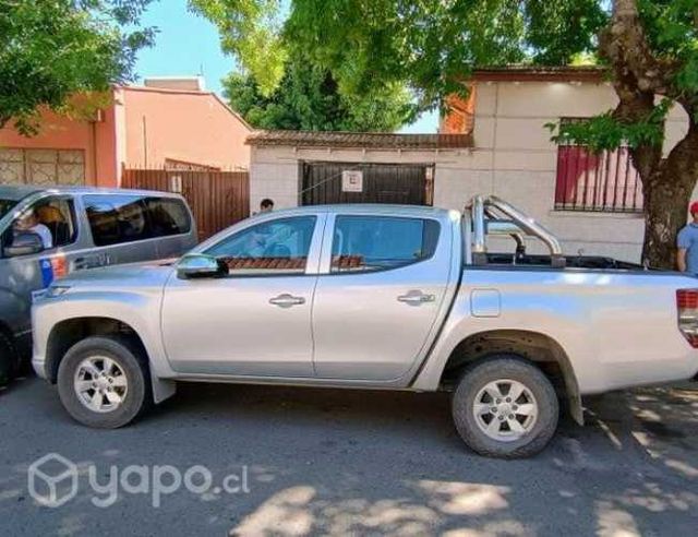 Camioneta Mitsubishi l200 4x4