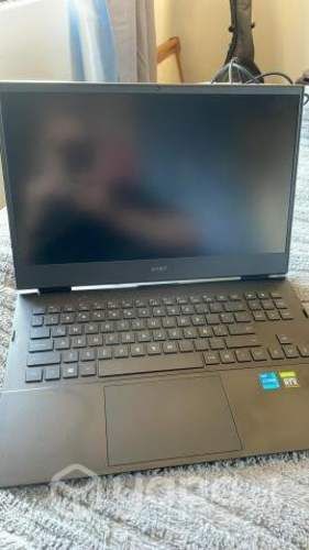 HP Omen 16 por Iphone 12 pro max o +