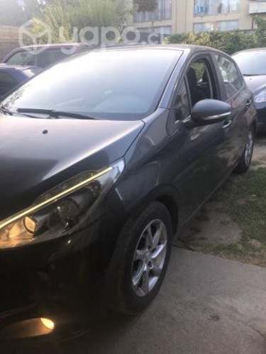 Se vende peugeot full  2018