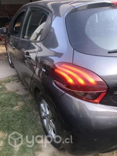 Se vende peugeot full  2018