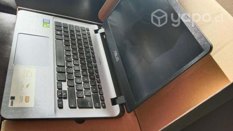 Laptop ASUS 14" X407U