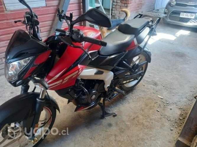 Pulsar ns 200 2022