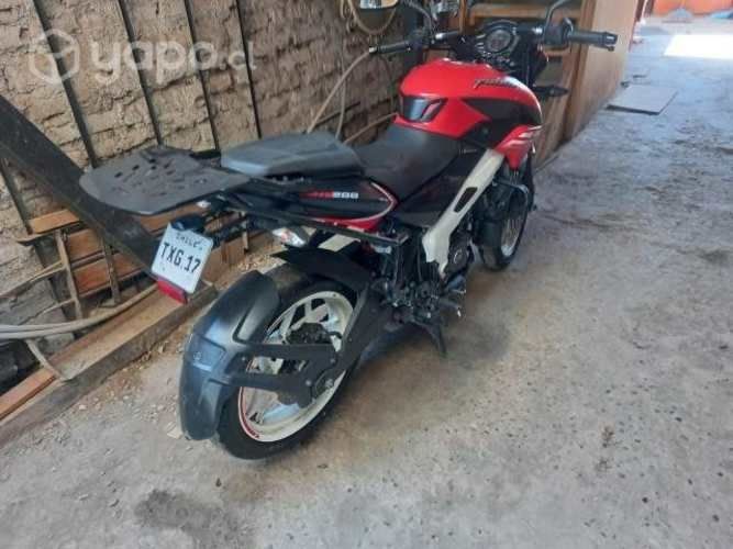 Pulsar ns 200 2022