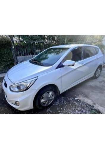 Hyundai accent 2015
