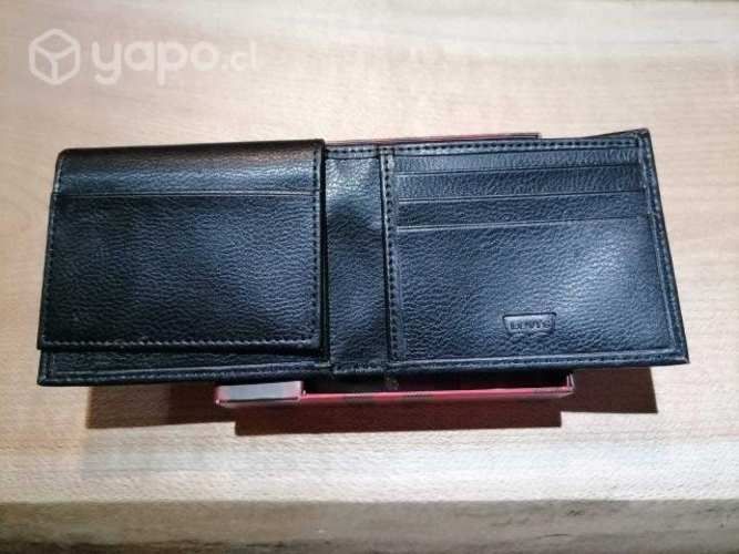 Billetera levis varon negra