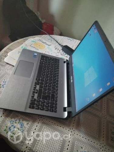 Notebook asus i3 8va generación//SSD 930GB