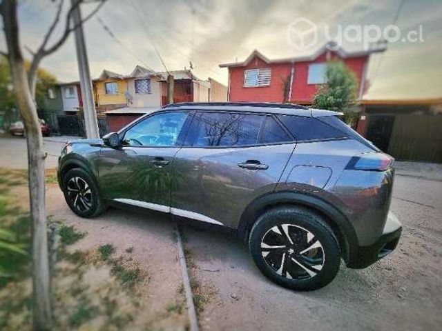 Se vende peugeot 2008 allure 2021