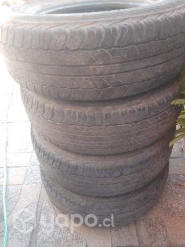 Neumáticos 245 70 R16 Dunlop AT usados