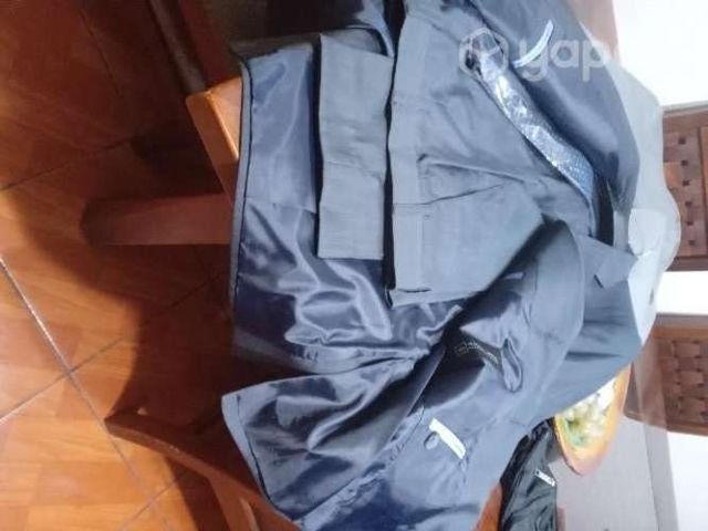 Terno nuevo gris azulado t. 44