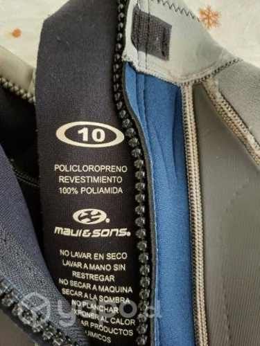 Traje Surf impecable