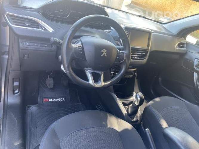 Peugeot 208 2020