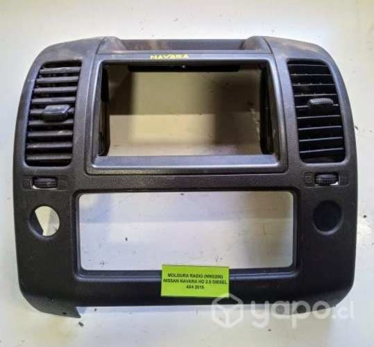 Moldura Radio (NNG200) Nissan Navara HD 2.5 Diesel