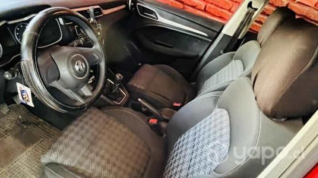 Se vende MG ZS