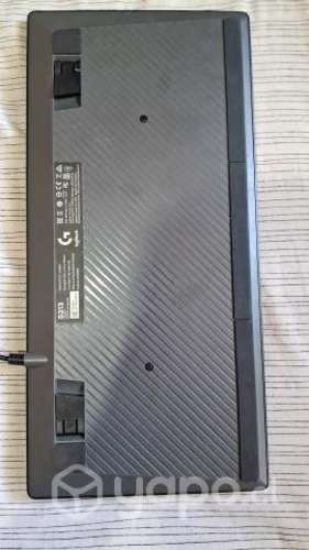 Teclado Gamer Logitech G213 RGB Customizable Usado