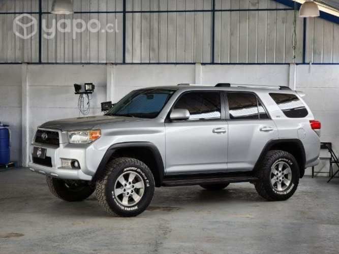 Toyota 4runner sr5 lujo 2011