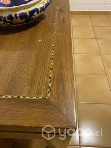 Arrimo de fina madera con marqueteria