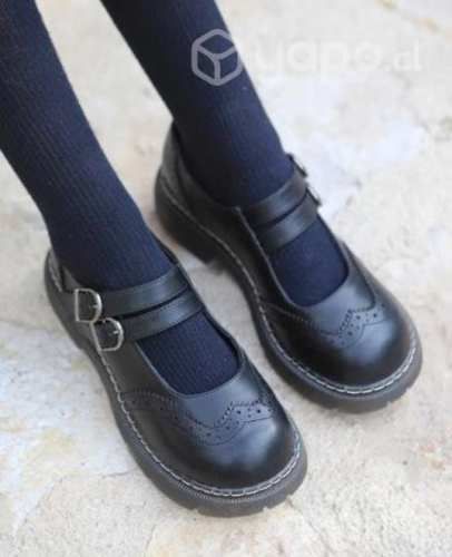 Zapatos de colegio Romano talla 38 (cuero).