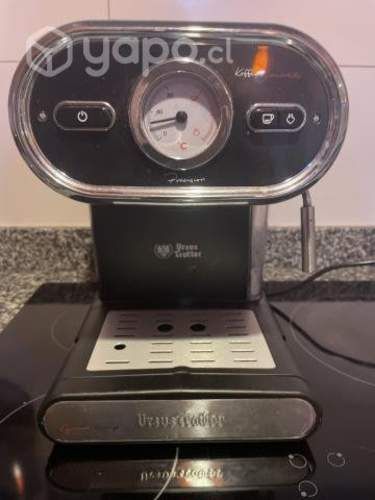 Cafetera Espresso y Cápsulas Kaffee20bar