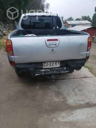 Mitsubishi l200 2007