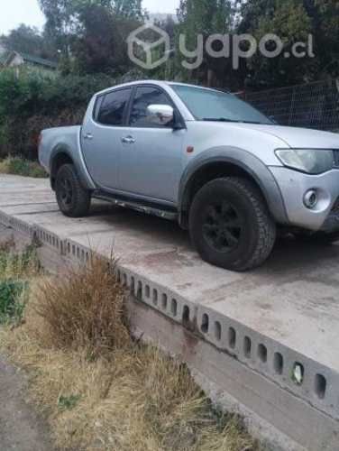 Mitsubishi l200 2007