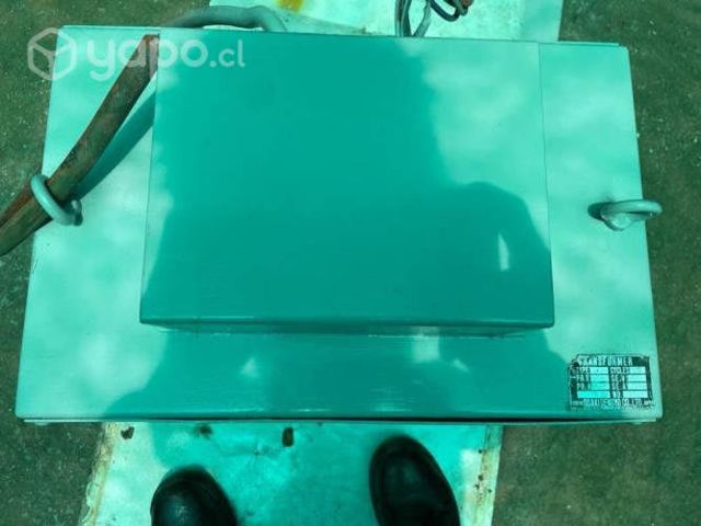 Transformador 380 a 220volts trfasico