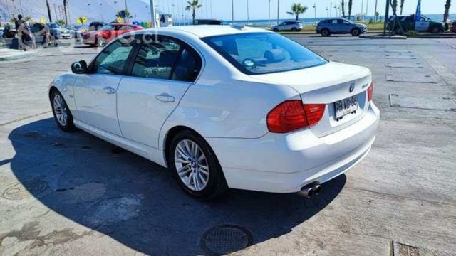 BMW 325i 2011