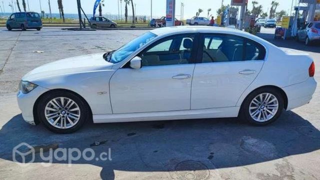 BMW 325i 2011