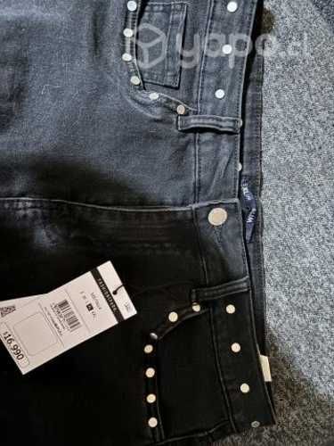 Falda jeans elasticada negra