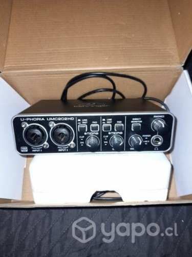 Interfaz U-phoria + mic + cable mic