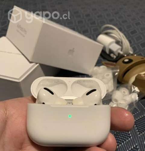 AirPods Pro - Apple