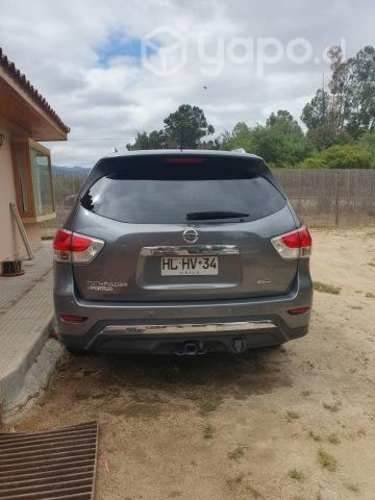 Nissan pathfinder advance 4x4 2016